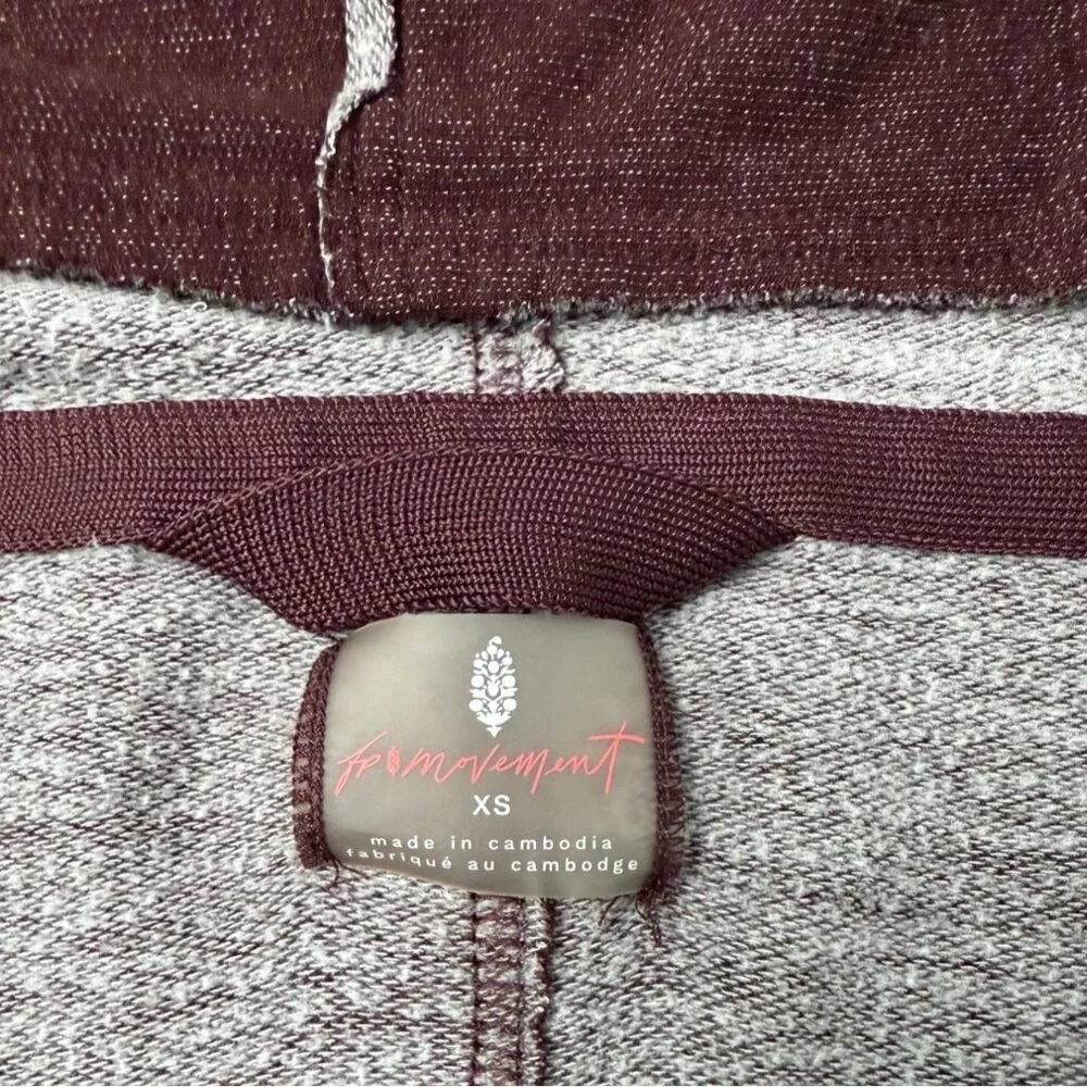 XS We the Free People Bonfire Hoodie Cropped Sweatshirt Fig Maroon Oversized Coz - Picture 3 of 11